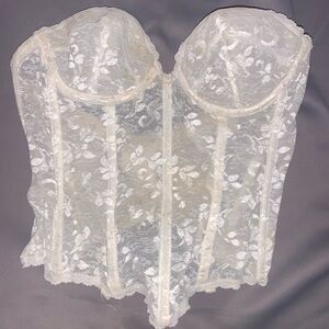 Vintage White Lace Bustier 36B with lined cups, underwire, and flexible boning